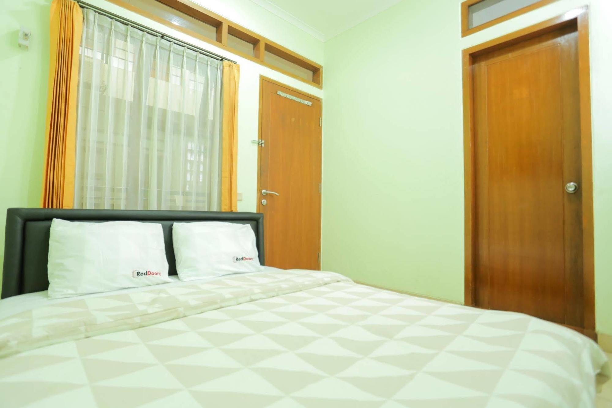 Reddoorz Near Sukajadi Hotel Bandung Luaran gambar